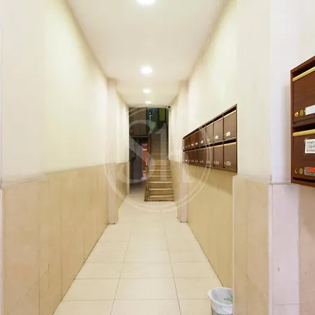 4 Apartment *